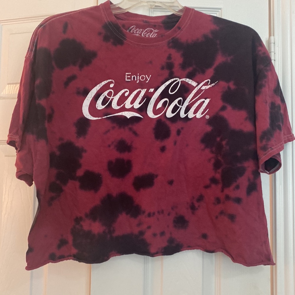 Size 2X Tie Dyed Black and Red Coca Cola crop top with cut hem